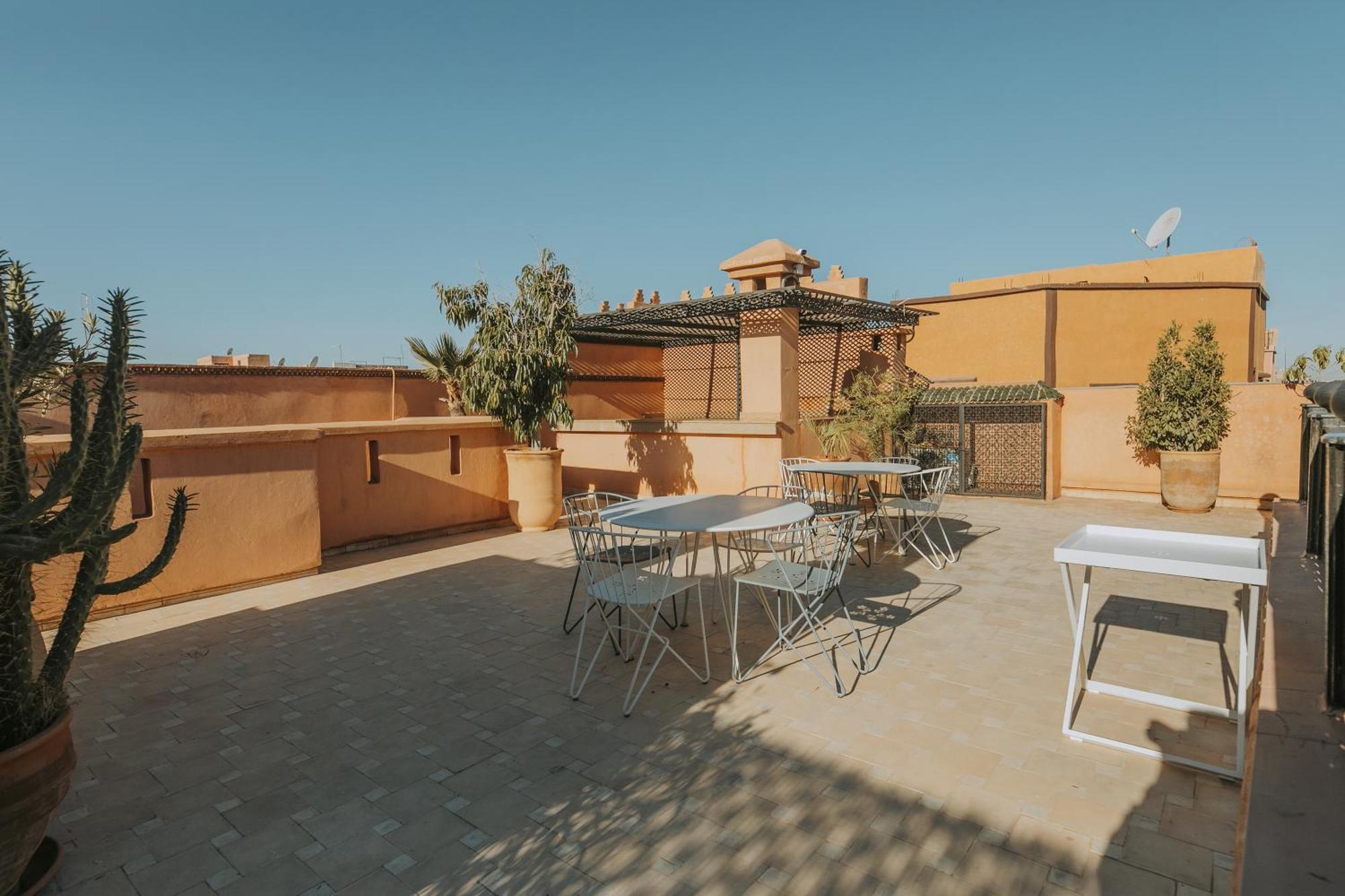 Riad Le Perroquet Bleu Suites & Spa Марракеш Экстерьер фото